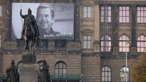 Ihmisoikeusmanifesti Peruskirja 77:n allekirjoittaja Václav Havel päätyi vuosiksi vankilaan ja myöhemmin Tšekin presidentiksi. havel