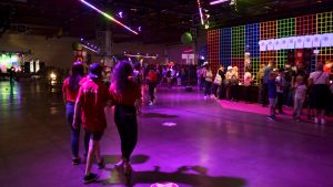 Den finska evenemangkonceptet Tubecon lockar en ung publik. Konceptet är populärt och har sålts till över 10 Europeiska länder. Some-evenemanget Tubecon i Mässcentret i helsingfros i augusti 2018.