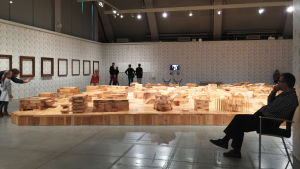 Ai WeiWein Ordos 100 pienoismalli Helsingin taidemuseossa