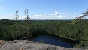 Klättrar du utomhus får du också fina naturupplevelser på köpet. Utsikten från Olhavanvuori i Repovesi nationalpark är magisk. Utsikt från Olhavanvuori i Kouvola.