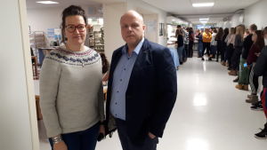 Karleby svenska gymnasiums rektor Cecilia Hägglund-Nygård och Donnerska skolans rektor Kaj Holmbäck. Karleby svenska gymnasiums rektor Cecilia Hägglund-Nygård och Donnerska skolans rektor Kaj Holmbäck.