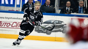 Tomi Kallio har snittat nästan en poäng per match i ligan denna säsong och ligger fyra i poängligan. Tomi Kallio, 2017.