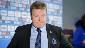 Ishockeyförbundets ordförande Harri Nummela tror på KHL-spelare i OS. Harri Nummela.