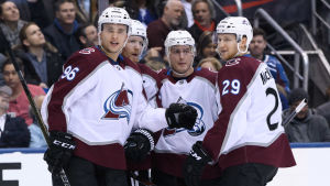 Colorado Avalanche en av favoriterna att ta hem Central. Colorado Avalanche jublar över Mikko Rantanens mål.