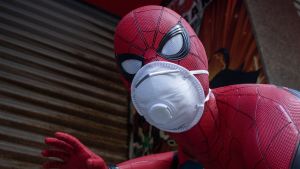 Sa Har Anvander Du Ett Munskydd Pa Ett Sakert Satt Vi Reder Ut Fragetecknen Kring Skyddsmasker Och Munskydd Inrikes Svenska Yle Fi