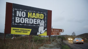 Det får inte uppstå en fysisk gräns på Irland, anser EU. Gräns mellan Irland och Nordirland.