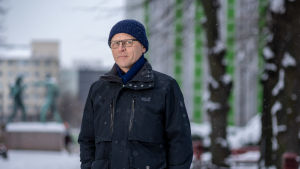 Matti Harjuniemi är Byggnadsförbundets ordförande. Rakennusliiton puheenjohtaja Matti Harjuniemi, Paasivuoren puistikko, Helsinki, 18.1.2021.