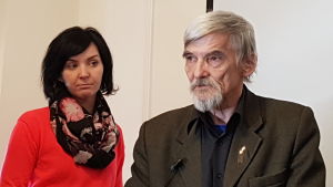 Jurij Dimitrev med sin äldsta dotter Katja Juri Dimitrev med sin äldsta dotter Katja
