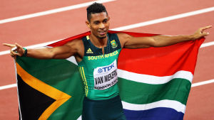 Wayde van Niekerk vann sitt andra VM-guld på 400 meter i London. Wayde van Niekerk won gold in London 2017.
