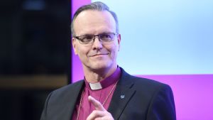 Tapio Luoma under en valdebatt inför ärkebiskopsvalet. Tapio Luoma.