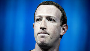 Facebooks vd och grundare Mark Zuckerberg har redan tidigare fått förklara företagets agerande och hur man har använt användares uppgifter. När den här artikeln skrevs hade han inte ännu kommenterat NYT:s avslöjanden. Facebooks grundare och vd Mark Zuckerberg
