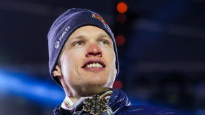 Iivo Niskanen är Finlands största medaljhopp igen. Iivo Niskanen med sin VM-medalj 2019.