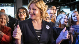 Henna Virkkunen (Saml.) tyckte det var bra att en uppgörelse nåtts. Europarlamenttivaalit 2019. Kokoomuksen mep Henna Virkkunen.