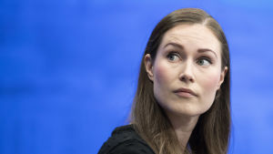 Statsminister Marin efterlyser gemensamma riktlinjer för testning och spårning. Sanna Marin Ykkösaamun vieraana 29.8.2020.
