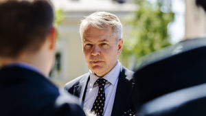Pekka Haavistos budskap i S:t Petersburg måste vara enkelt och mycket tydligt: Finland fördömer Rysslands kränkningar av de mänskliga rättigheterna. Pekka Haavisto.