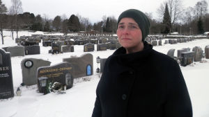 Marianne Bränn. Chefen för begravningsväsendet i Pedersörenejdens kyrkliga samfällighet, Marianne Bränn