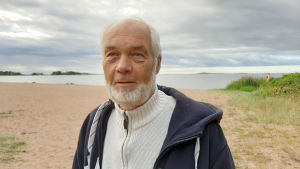Yrjö Sahlstedt ser det som avgörande att villorna hålls i gott skick men också att de är tillgängliga. Porträttbild på Yrjö Sahlstedt.