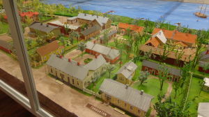 Torggatan finns med i miniatyrstaden Mariehamn på 1920-talet. Miniatyrstaden, Mariehamn på 1920-talet.