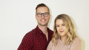 Magnus Hansén och Hannah Norrena leder Sensommarfesten på Vega. Magnus Hansén och Hanna Norrena.