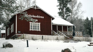 Slottsknektens stuga får nya krögare. Slottsknektens stuga vid Raseborgs slott.