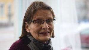Margareetta Gustafsson bor själv i en lägenhet i ett flervåningshus. Margareetta Gustafsson
