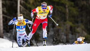 Maiken Caspersen Falla missade kvartsfinalen med 0,03 sekunders marginal. I VM i Seefeld var Maiken Caspersen Falla etta före Stina Nilsson.