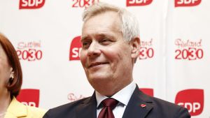 Antti Rinne kommer från Helsingfors. Antti Rinne under SDP:s presskonferens den 4.6.2019.