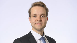 Petri Honkonen är Centerns vice ordförande. Riksdagsledamot Petri Honkonen, Centern.