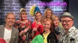 Puoli seitsemän Päiväkirjaklubilaiset Mikko Kekäläinen, Eeva Vekki, Marja Sannikka, Asta Kujala, Regina Rask ja Juha Roiha. Puoli seitsemän Päiväkirjaklubilaiset