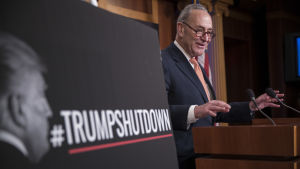 Det är som att förhandla med gelé, säger senatens demokratiska minoritetsledare Chuck Schumer om sina samtal med Donald Trump Det är som att förhandla med gelé, säger senatens demokratiska minoritetsledare Chuck Schumer om sina samtal med Donald Trump