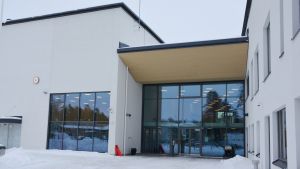 Ett diskussionsmöte arrangeras i Kantelehusets entréhall den 18 april. Nya Vårberga bibliotek