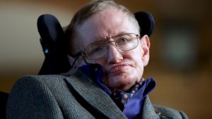 Stehpen Hawking diagnostiserades med nervsjukdomen ALS när han var 21 år gammal. Stephen Hawking