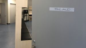I det här omklädningsrummet förbereder sig Finland i det två inledande matcherna. Lejonens omklädningsrum under OS i Pyeongchang.