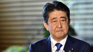 Japans premiärminister Shinzo Abe säger att de nordkoreanska missiltesten är oacceptabla Japans premiärminister Shinzo Abe anser att de nordkoreanska missiltesten är oacceptabla
