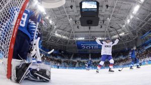 Sydkorea gjorde två mål mot Finland. Sydkorea kämpade så gott de kunde mot Finland.