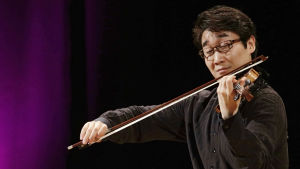 Wang Xiao Jean Sibelius -viulukilpailun finaalissa 2015