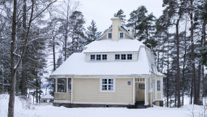 Grankulla stad äger Villa Frosterus som går att hyra för fester. Kring Villa Frosterus ska det enligt förslaget till detaljplan bli kvar ett stort enhetligt grönområde. villa Frosterus på Sökö