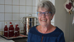 Birgitta Åsvik. Birgitta Åsvik i Sundom i Vasa är stödperson för några unga irakier.