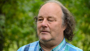 Anders Albrecht har klarat sig bra undan älgflugor i höst. Naturvetaren Anders Albrecht