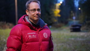 Henrik Malmberg är ordförande för Österby Sportklubb. Porträttbild på Henrik Malmberg.