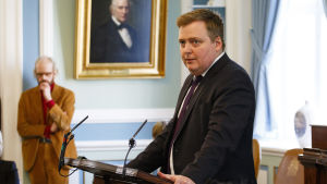 Sigmundur Davíð Gunnlaugsson, fotograferad i april 2016, två dagar innan han avgick på grund av härvan med Panamadokumenten. Islands statsminister Sigmundur Davíð Gunnlaugsson håller tal i Islands parlament den 4 april.