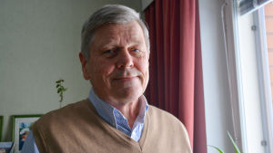 Henrik Sundbäck är med i styrelsen för Frihetskrigets södra traditionsförening. porträtt på henrik sundbäck