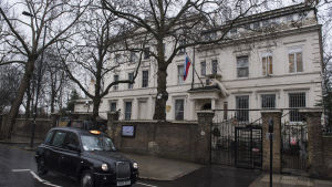 23 utvisade ryska diplomater väntas lämna London i början av nästa vecka, vilket drabbar den ryska ambassadens verksamhet betydligt 23 utvisade ryska diplomater väntas lämna London i början av nästa vecka, vilket drabbar den ryska ambassadens verksamhet betydligt