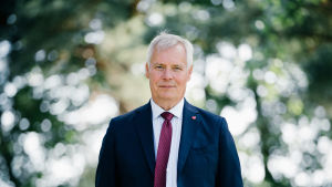 Statsminister Antti Rinne litar fullt och fast på att Urpilainen blir vald. Antti Rinne, Kesäranta, 01.08.2019
