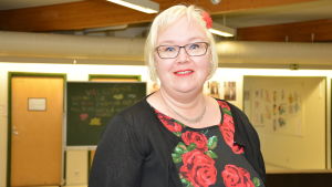 VNF:s rektor Katri Konttinen. Katri Konttinen, rektor för Västra Nylands folkhögskola i Karis.