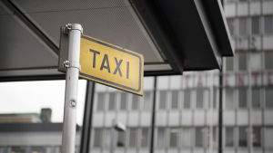 Efter taxireformen är bolagen inte begränsade till ett visst område. Taksitolppa.