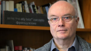 Professor Volkhard Knigge leder stiftelsen som upprätthåller koncentrationslägret Buchenwald. Professor Volkhard Knigge leder stiftelsen sm upprätthåller koncentrationslägret Buchenwald