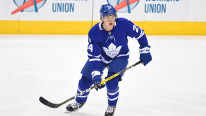 Kasperi Kapanen ingick 2015 i en spelaraffär mellan Pittsburgh och Toronto. Kasperi Kapanen.