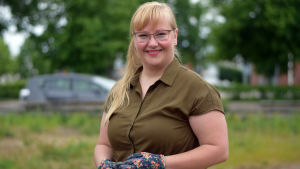 Pamela Andersson är barnkulturkoordinator. Porträttbild av Pamela Andersson.