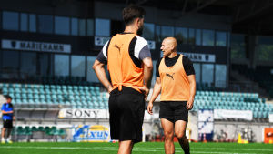 Johannes Laaksonen håller hög ligaklass. Johannes Laaksonen på IFK Mariehamns träning.